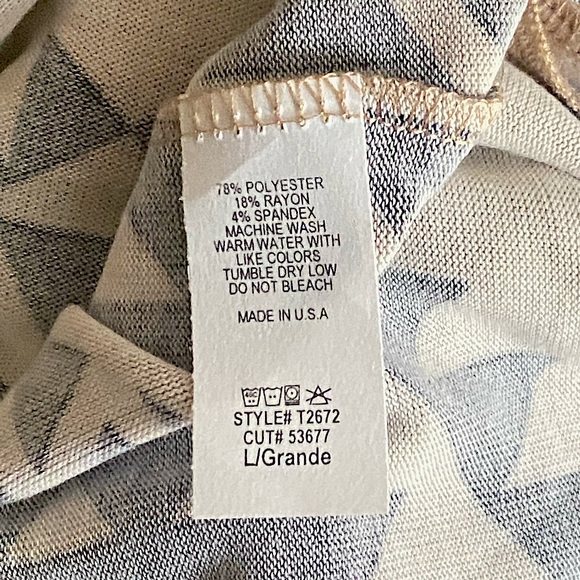 ✌🏼 #2033 Brushed Boho Southwest Vibes Aztec Cowl Neck Top - Picture 16 of 16